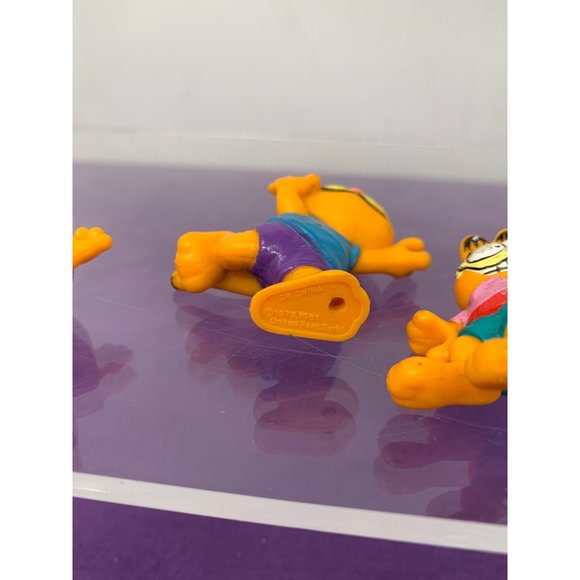 Garfield PVC 2 Inch Toys Collectables Figurines Cake Toppers 1981 Lot of 3 - Picture 10 of 11